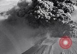 Standbild Vesuv Neapel Italien, 1944, aus Sekunde 15 historischem Filmmaterial Videoclip 65675026157
