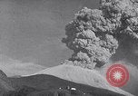 Standbild Vesuv Neapel Italien, 1944, aus Sekunde 36 historischem Filmmaterial Videoclip 65675026157