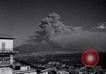 Standbild Vesuv Neapel Italien, 1944, aus Sekunde 15 historischem Filmmaterial Videoclip 65675026164