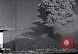 Standbild Vesuv Neapel Italien, 1944, aus Sekunde 47 historischem Filmmaterial Videoclip 65675026164