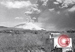 Standbild Vesuv Neapel Italien, 1944, aus Sekunde 47 historischem Filmmaterial Videoclip 65675026165
