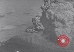 Standbild Vesuv Neapel Italien, 1944, aus Sekunde 18 historischem Filmmaterial Videoclip 65675026167