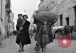 Standbild Vesuv Neapel Italien, 1944, aus Sekunde 38 historischem Filmmaterial Videoclip 65675026167