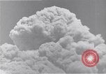 Immagine di Il Monte Vesuvio Napoli Italia, 1944, secondo 6 filmato di repertorio 65675026175