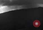 Immagine di Il Monte Vesuvio Napoli Italia, 1944, secondo 5 filmato di repertorio 65675026176