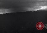 Immagine di Il Monte Vesuvio Napoli Italia, 1944, secondo 8 filmato di repertorio 65675026176