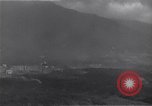 Immagine di Il Monte Vesuvio Napoli Italia, 1944, secondo 52 filmato di repertorio 65675026176