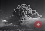 Standbild Vesuv Neapel Italien, 1944, aus Sekunde 22 historischem Filmmaterial Videoclip 65675026183