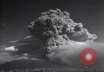 Standbild Vesuv Neapel Italien, 1944, aus Sekunde 25 historischem Filmmaterial Videoclip 65675026183