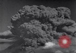Standbild Vesuv Neapel Italien, 1944, aus Sekunde 11 historischem Filmmaterial Videoclip 65675026184