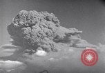 Standbild Vesuv Neapel Italien, 1944, aus Sekunde 57 historischem Filmmaterial Videoclip 65675026184