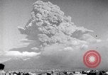 Standbild Vesuv Neapel Italien, 1944, aus Sekunde 61 historischem Filmmaterial Videoclip 65675026184