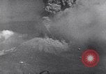 Standbild Vesuv Neapel Italien, 1944, aus Sekunde 3 historischem Filmmaterial Videoclip 65675026186