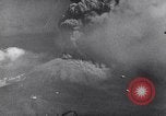 Standbild Vesuv Neapel Italien, 1944, aus Sekunde 11 historischem Filmmaterial Videoclip 65675026186