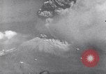 Standbild Vesuv Neapel Italien, 1944, aus Sekunde 14 historischem Filmmaterial Videoclip 65675026186