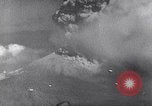 Standbild Vesuv Neapel Italien, 1944, aus Sekunde 17 historischem Filmmaterial Videoclip 65675026186