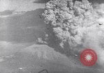Standbild Vesuv Neapel Italien, 1944, aus Sekunde 33 historischem Filmmaterial Videoclip 65675026186