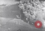 Standbild Vesuv Neapel Italien, 1944, aus Sekunde 36 historischem Filmmaterial Videoclip 65675026186