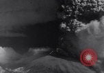 Standbild Vesuv Neapel Italien, 1944, aus Sekunde 39 historischem Filmmaterial Videoclip 65675026187