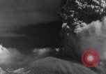 Standbild Vesuv Neapel Italien, 1944, aus Sekunde 41 historischem Filmmaterial Videoclip 65675026187