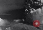 Standbild Vesuv Neapel Italien, 1944, aus Sekunde 42 historischem Filmmaterial Videoclip 65675026187