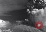 Standbild Vesuv Neapel Italien, 1944, aus Sekunde 49 historischem Filmmaterial Videoclip 65675026187