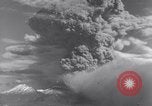 Standbild Vesuv Neapel Italien, 1944, aus Sekunde 11 historischem Filmmaterial Videoclip 65675026191