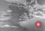 Standbild Vesuv Neapel Italien, 1944, aus Sekunde 14 historischem Filmmaterial Videoclip 65675026191