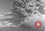 Standbild Vesuv Neapel Italien, 1944, aus Sekunde 31 historischem Filmmaterial Videoclip 65675026191