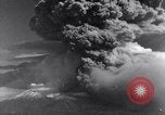 Standbild Vesuv Neapel Italien, 1944, aus Sekunde 61 historischem Filmmaterial Videoclip 65675026191