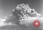 Standbild Vesuv Neapel Italien, 1944, aus Sekunde 13 historischem Filmmaterial Videoclip 65675026192
