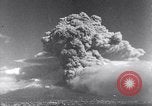 Standbild Vesuv Neapel Italien, 1944, aus Sekunde 17 historischem Filmmaterial Videoclip 65675026192