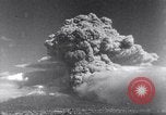 Standbild Vesuv Neapel Italien, 1944, aus Sekunde 22 historischem Filmmaterial Videoclip 65675026192
