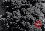 Standbild Vesuv Neapel Italien, 1944, aus Sekunde 30 historischem Filmmaterial Videoclip 65675026192