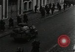 Standbild Assault guns Fire Christnach Luxemburg, 1944, aus Sekunde 12 historischem Filmmaterial Videoclip 65675026193