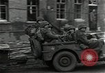 Standbild verlassen für vorne Aldenhoven Deutschland, 1944, aus Sekunde 18 historischem Filmmaterial Videoclip 65675026194