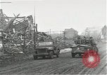 Standbild verlassen für vorne Aldenhoven Deutschland, 1944, aus Sekunde 29 historischem Filmmaterial Videoclip 65675026194