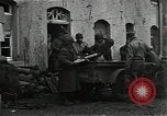 Standbild verlassen für vorne Aldenhoven Deutschland, 1944, aus Sekunde 35 historischem Filmmaterial Videoclip 65675026194