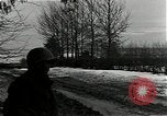 Standbild Vereinigte Staaten 2 Division Retreat Belgien, 1944, aus Sekunde 9 historischem Filmmaterial Videoclip 65675026195