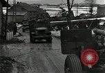 Standbild Vereinigte Staaten 2 Division Retreat Belgien, 1944, aus Sekunde 26 historischem Filmmaterial Videoclip 65675026195