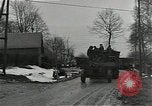 Standbild Vereinigte Staaten 2 Division Retreat Belgien, 1944, aus Sekunde 34 historischem Filmmaterial Videoclip 65675026195