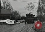 Standbild Vereinigte Staaten 2 Division Retreat Belgien, 1944, aus Sekunde 35 historischem Filmmaterial Videoclip 65675026195