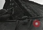 Standbild Vereinigte Staaten 2 Division Retreat Belgien, 1944, aus Sekunde 62 historischem Filmmaterial Videoclip 65675026195