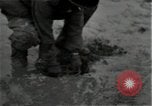 Standbild mine einfedern Wirtzfeld Belgien, 1944, aus Sekunde 37 historischem Filmmaterial Videoclip 65675026200