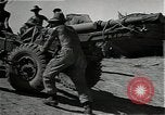 Immagine di Lo Yorkshire e il Lancashire reggimento Buthidaung Birmania, 1944, secondo 4 filmato di repertorio 65675026206