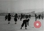 Standbild USA Medic Belgien, 1944, aus Sekunde 24 historischem Filmmaterial Videoclip 65675026209