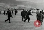 Standbild USA Medic Belgien, 1944, aus Sekunde 42 historischem Filmmaterial Videoclip 65675026209