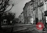 Standbild Ruinen von saarlautern (Saarlouis) Deutschland in Zweiten Weltkrieg Saarlautern Deutschland, 1944, aus Sekunde 41 historischem Filmmaterial Videoclip 65675026210