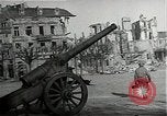 Standbild Ruinen von saarlautern (Saarlouis) Deutschland in Zweiten Weltkrieg Saarlautern Deutschland, 1944, aus Sekunde 48 historischem Filmmaterial Videoclip 65675026210
