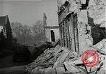 Standbild Ruinen der Stadt Saarlautern Deutschland, 1944, aus Sekunde 36 historischem Filmmaterial Videoclip 65675026211